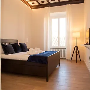 The Parliament - Exclusive Appartement Rome