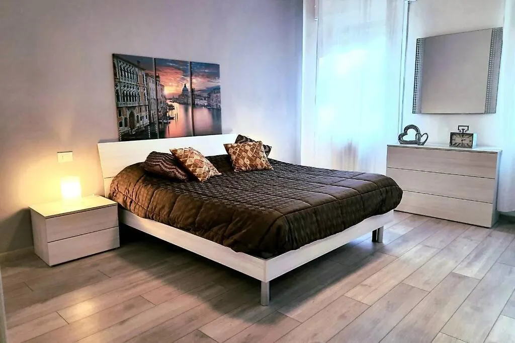Marco'S Apartment -Ideale Per Venezia- 메스트레 이탈리아